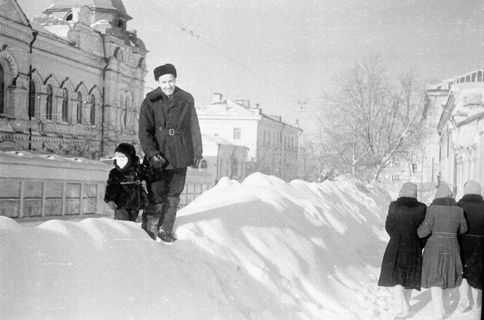 Дом офицеров (Симбирская уездная земская управа). Ульяновск, 1956 г. / 28  Января 1956 / История Ульяновска / Годы и люди